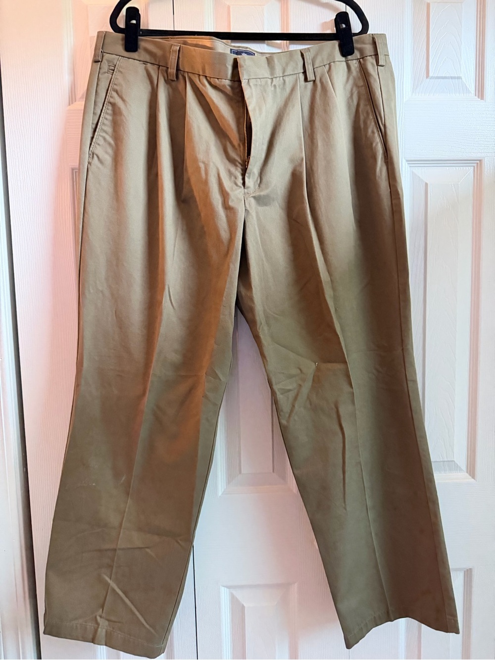 Men’s Dockers Dress Pants - Relaxed Fit; Pleated